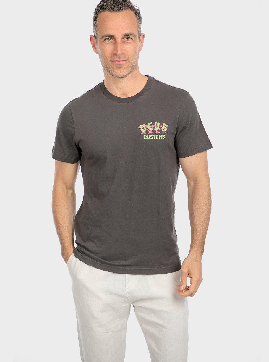 Camiseta DEUS