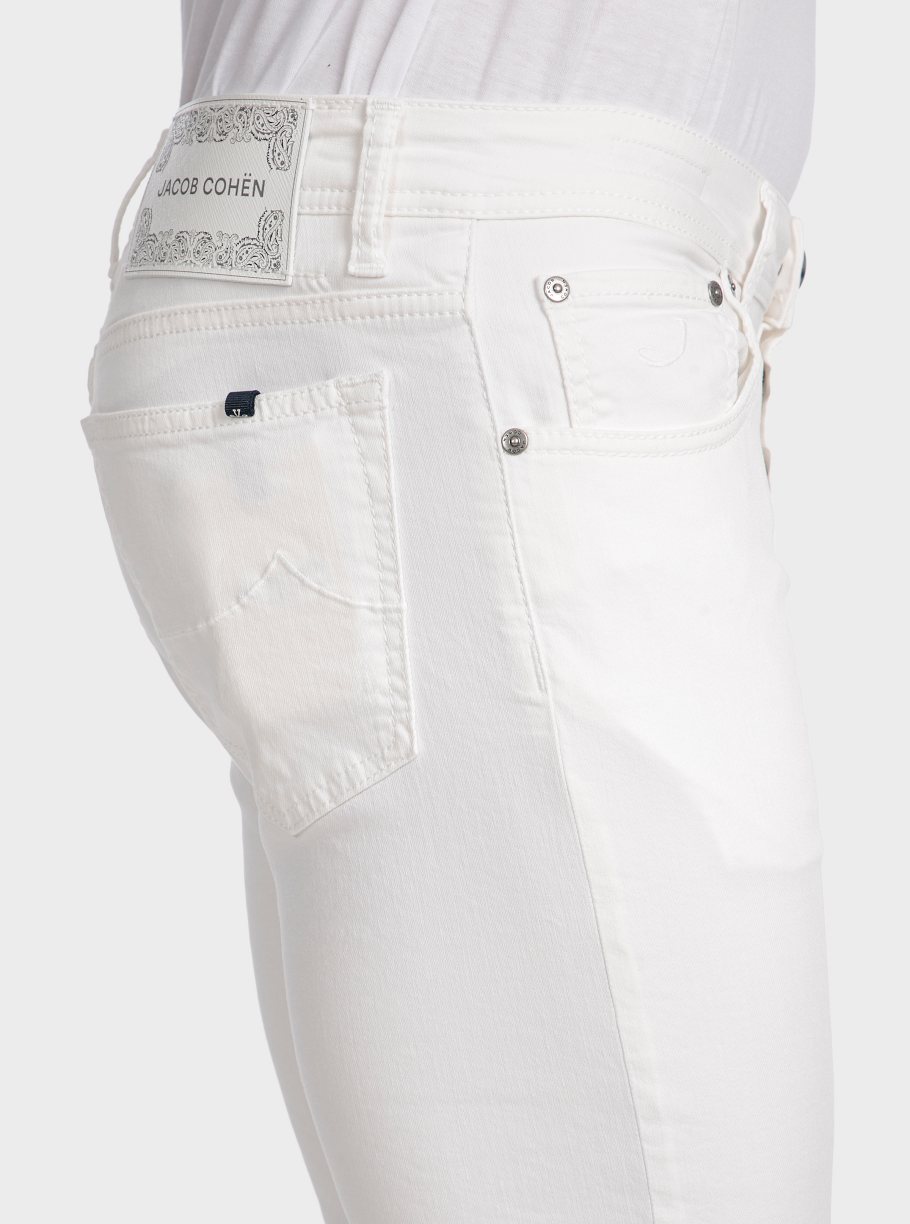 Jeans blanco moda - Imagen 3